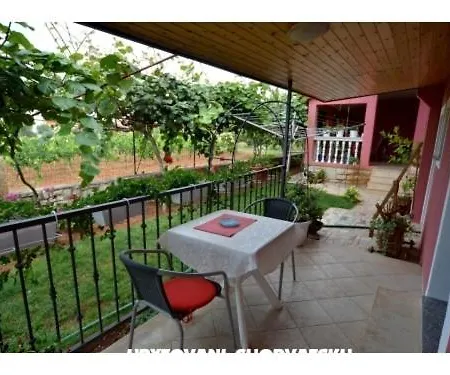 Apartment Dragica *